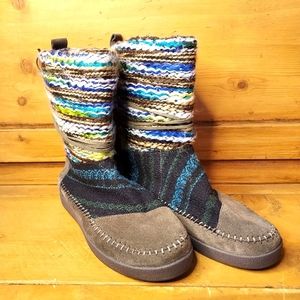 TOM'S Suede and Woven Moccasin Boots sz 8.5